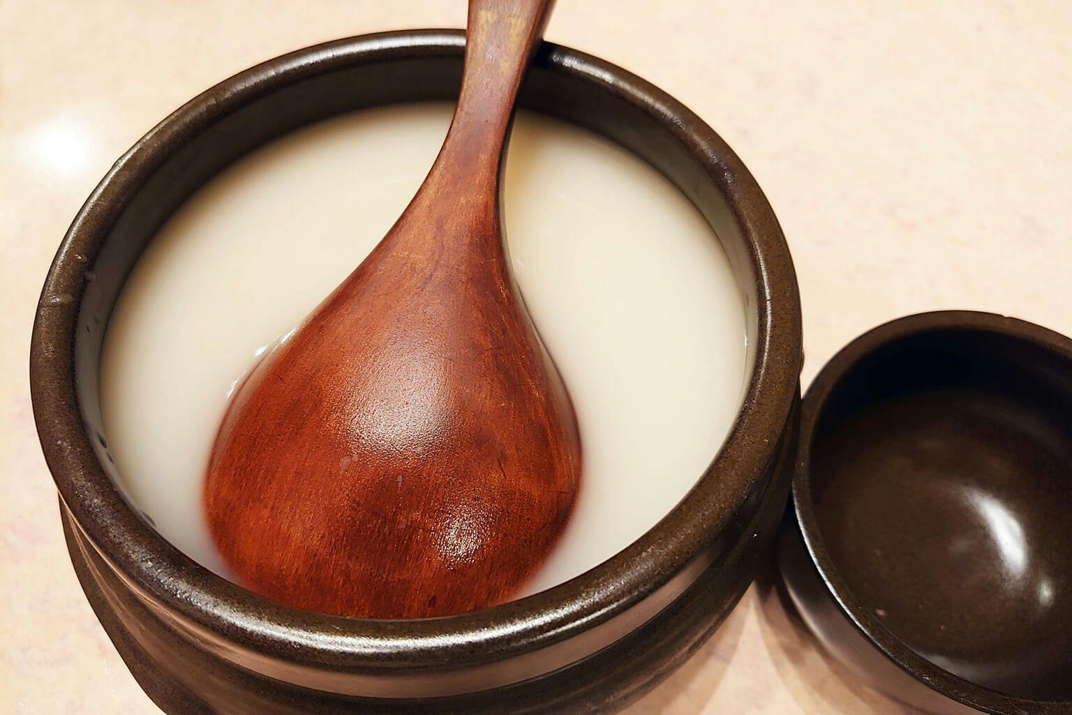 Korean milky-white rice wine, Makgeolli