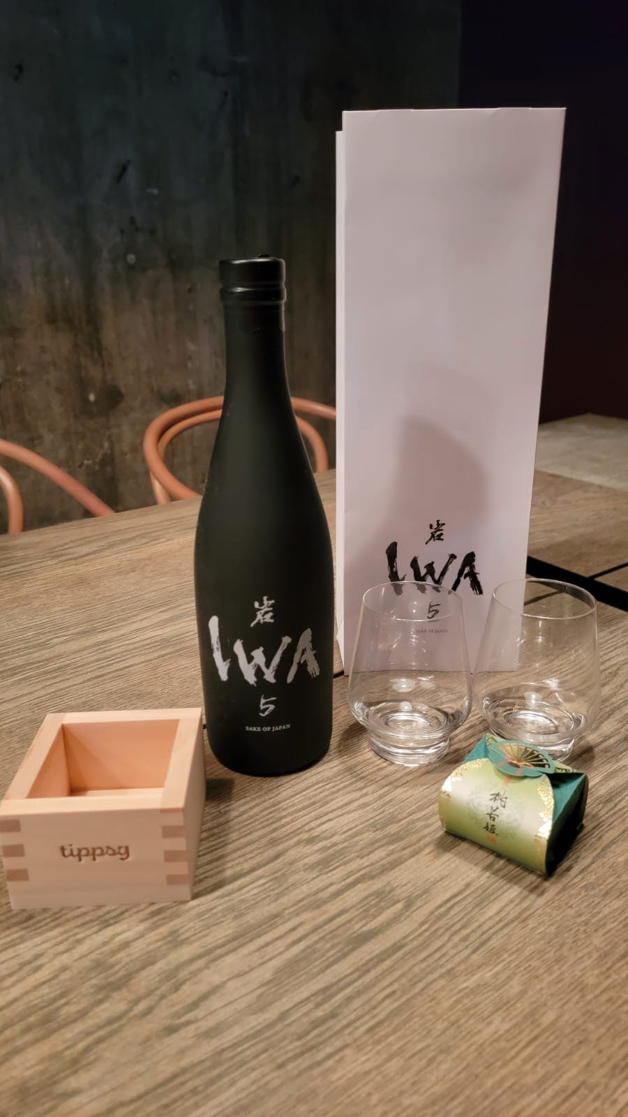 Guests who selected the VIP bundle received a bottle of IWA 5.