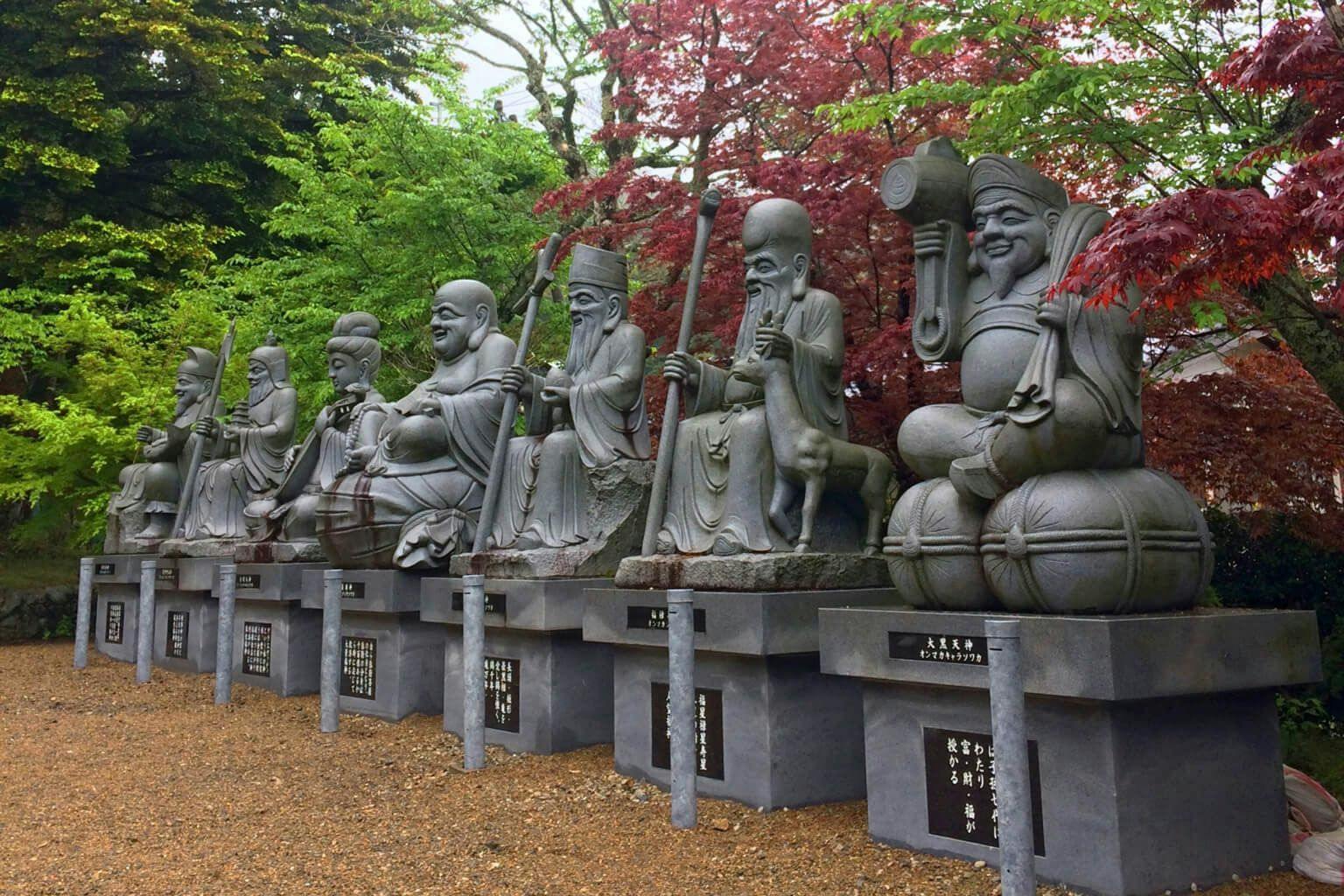 Large statues of each of the Seven Lucky Gods at Byakugoji temple (白毫寺), located in Tamba, Hyogo prefecture.