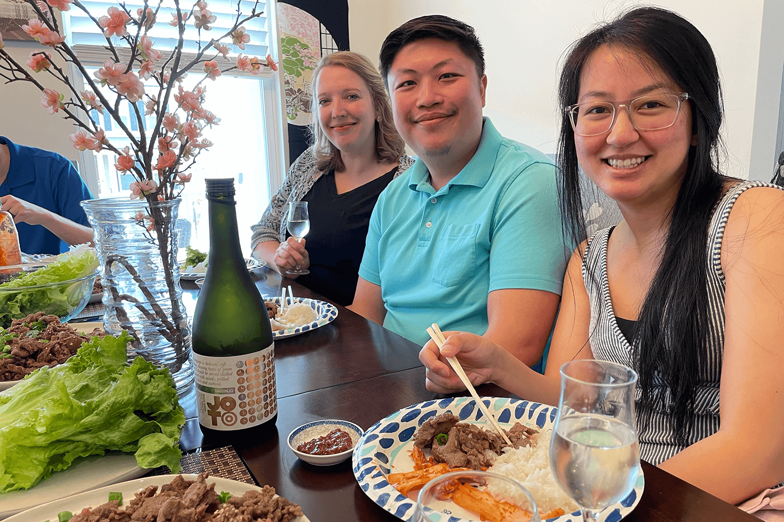 Erin, Alen and Ann agree that Korean bulgogi and sake is a yummy combination.