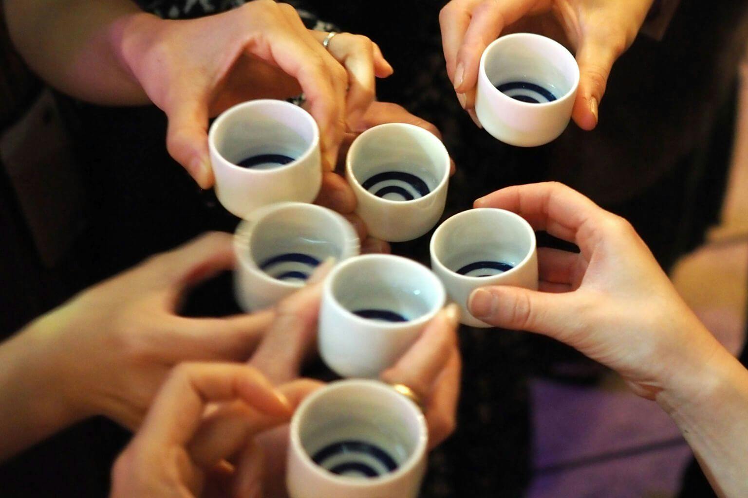 Be sure to kampai (cheers) with your friends.