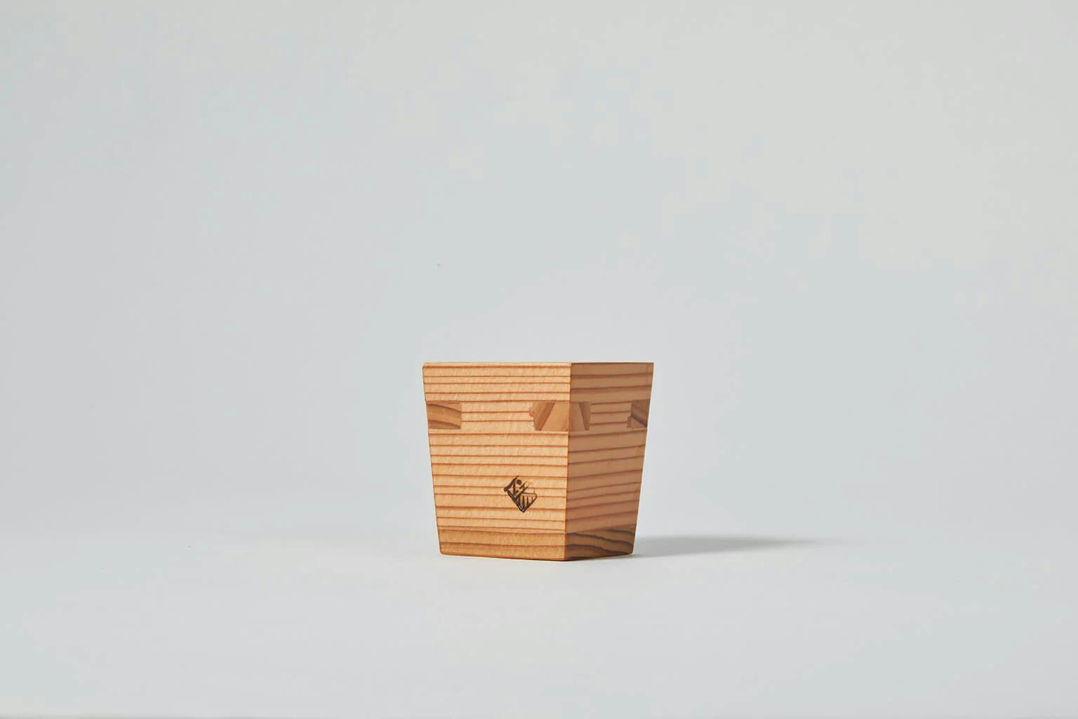 “Omoeraku” Nikko Cedar Sakazuki Cup